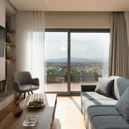 Acropolis Luxury Penthouses With Majestic Views شقة